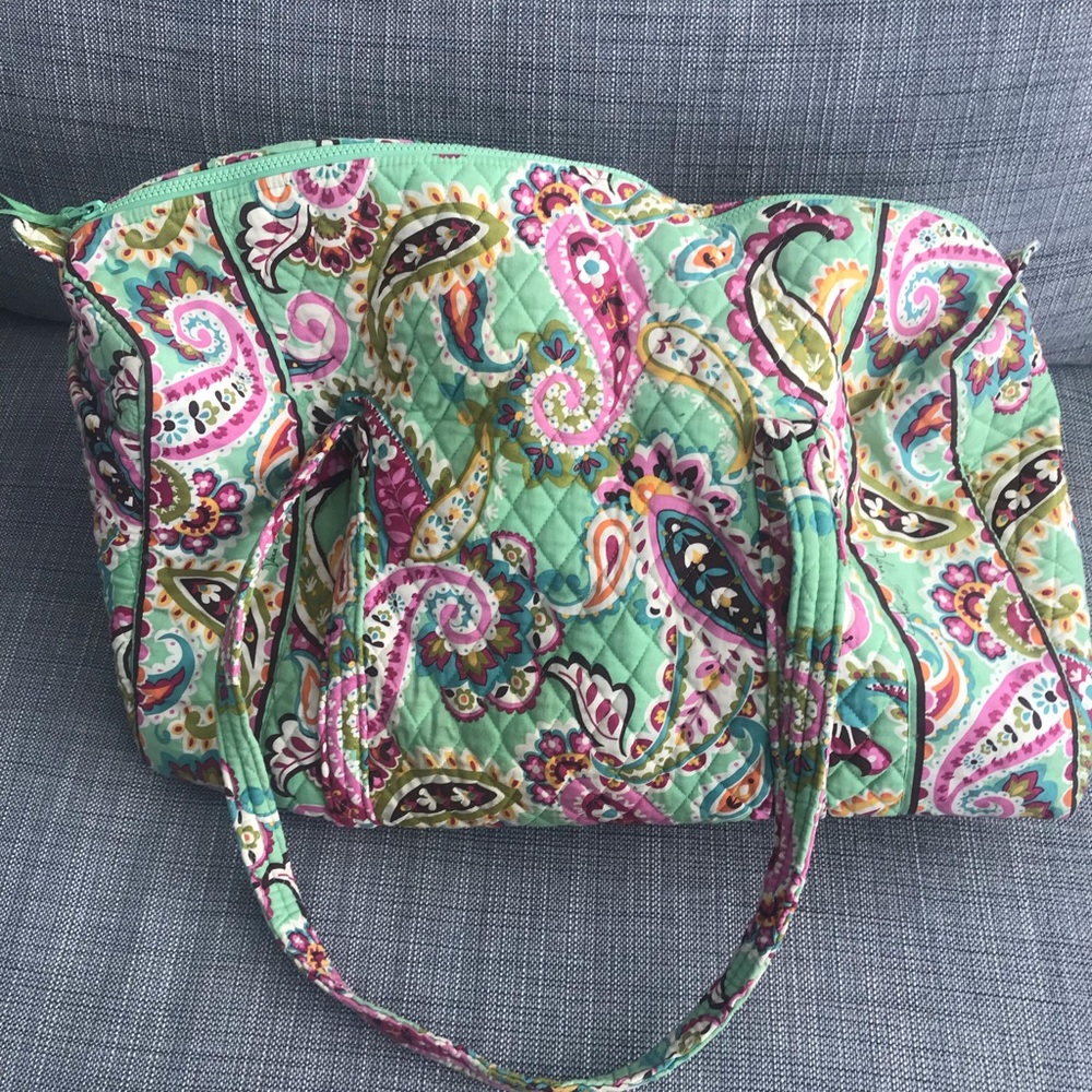 Vera Bradley large duffle EUC cute pattern
